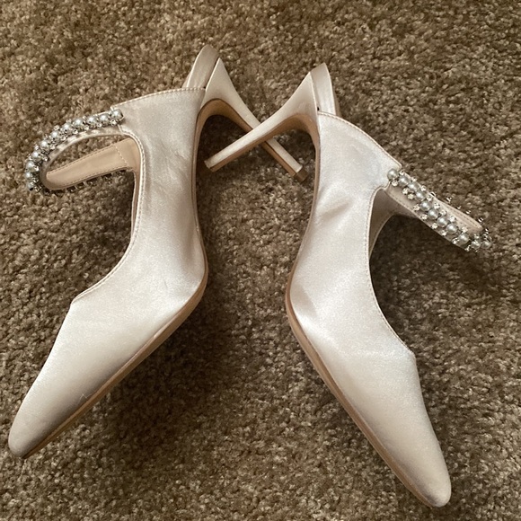 Satin bridal shoes - Picture 4 of 7